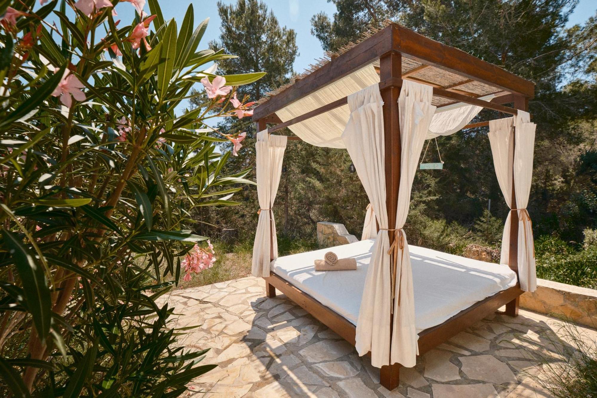 Villa B&M Experience Sant Francesc de s'Estany Exterior foto